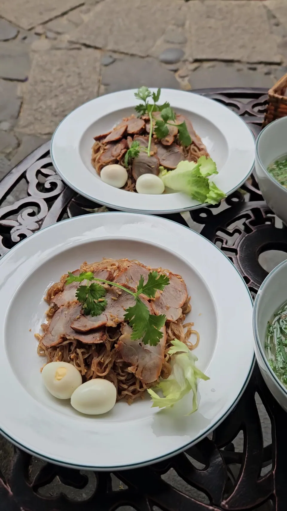 Cà phê pha máy tại ROY Villa